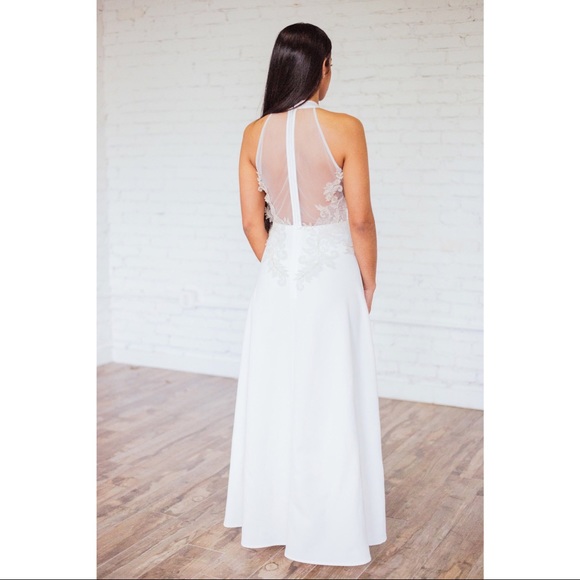 Bohemian Halter Wedding Dress Gold Filigree Appliqué Heavyweight Premium Crepe - Picture 4 of 4